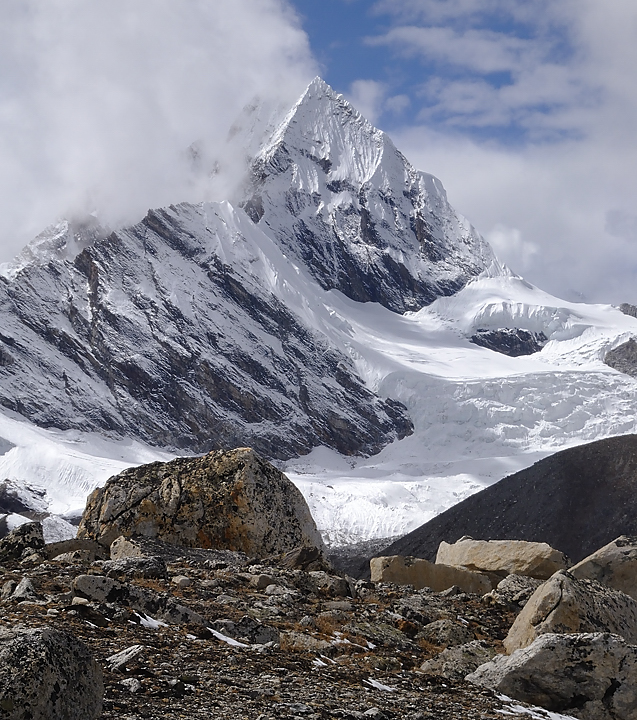 DSCN2014.jpg - Panch Pokari - Westcol high camp (5725m, j13) Amadablam
