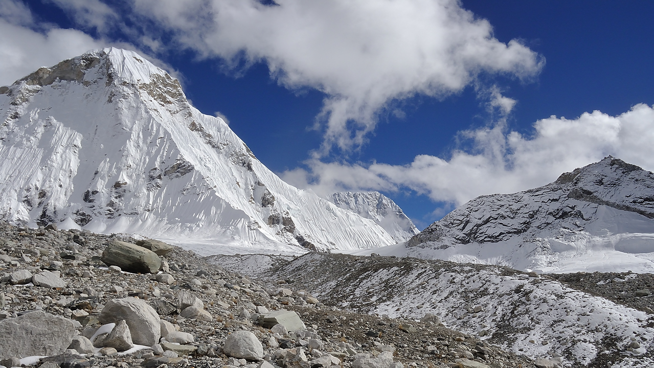 DSCN2024.jpg - Panch Pokari - Westcol high camp (5725m, j13)