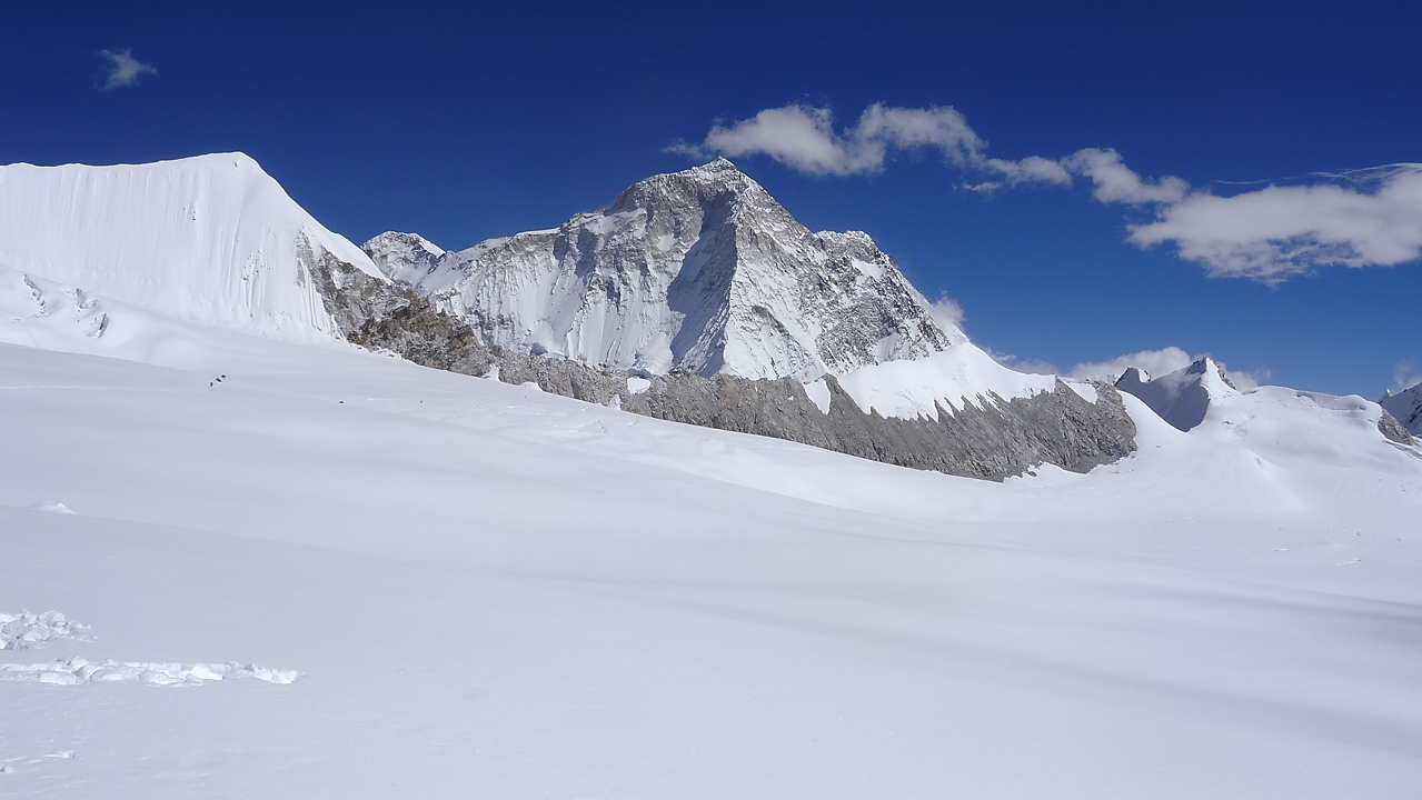 DSCN2061.jpg - high-camp - westcol (6140m) - eastcol (6200m) - fin glacier (j15) : Makalu