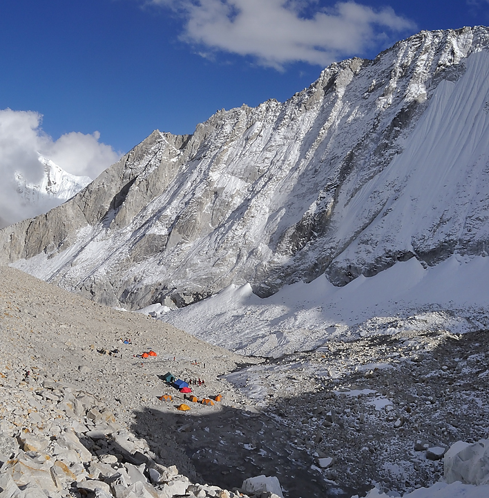 DSCN2082.jpg - high-camp - westcol (6140m) - eastcol (6200m) - fin glacier (j15) : l'arrivee au camp