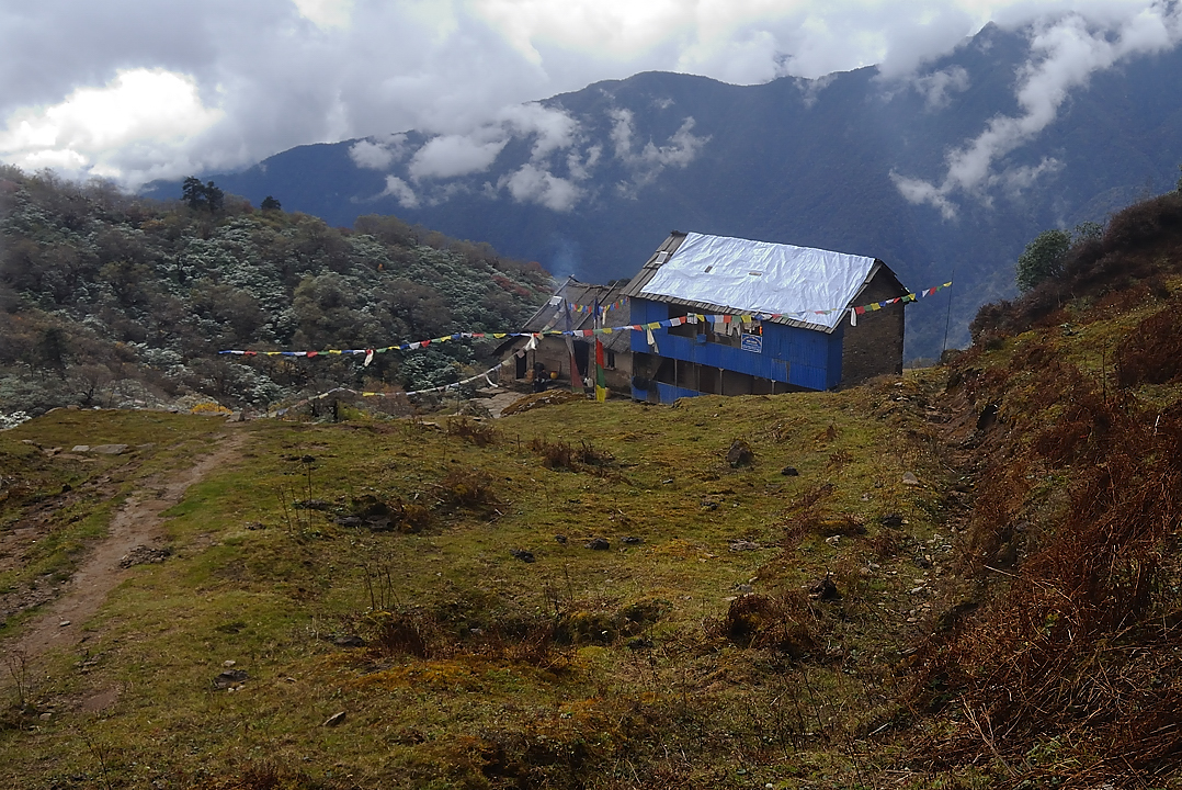 DSCN2207.jpg - Dobato - Tashigong (j19) : KOngma, le lodge ou nous faisons la pause midi