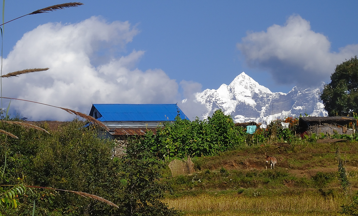 DSCN2301.jpg - Num - Kadbari (j21) quelques vues sur les montagnes (ulus au nord et a l'est) entre Num et Dheurali