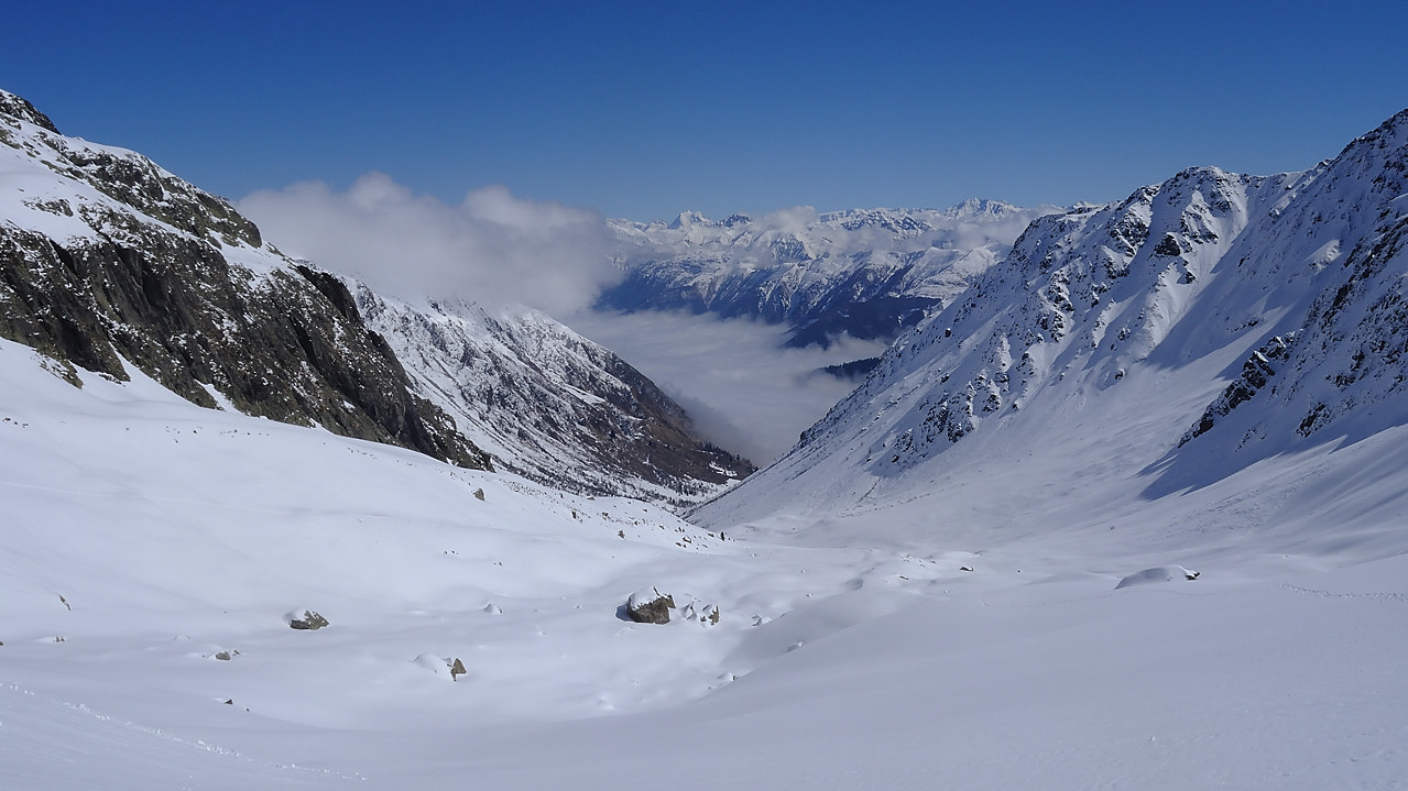 Col-de-Tepey-20110320-10-DSCN2827.jpg - la descente --- le brouillard commence a monter