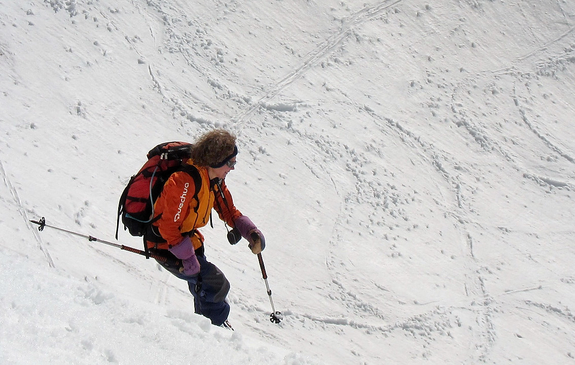 GrandeRousse-20110507-12-DSCN2993-019_pt.jpg - Descente du sommet du cote Maurienne