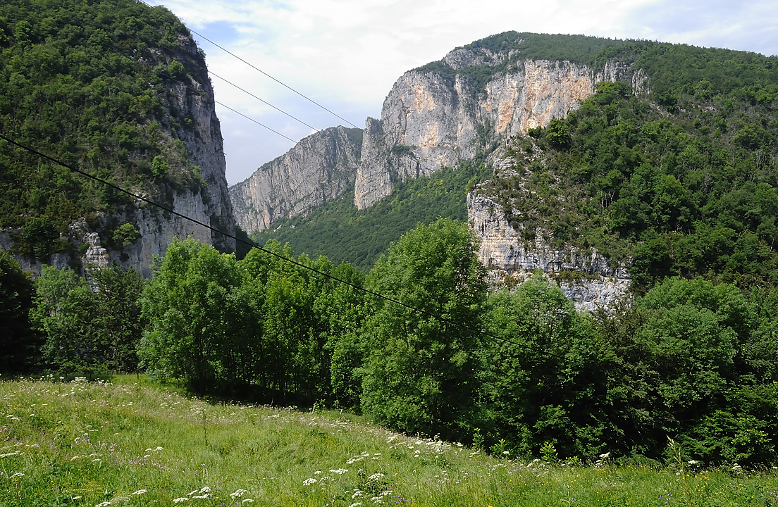 Coulmes-20110603-12-DSCN3175.jpg - L'entree des gorges de Cognin en dessous de Malleval