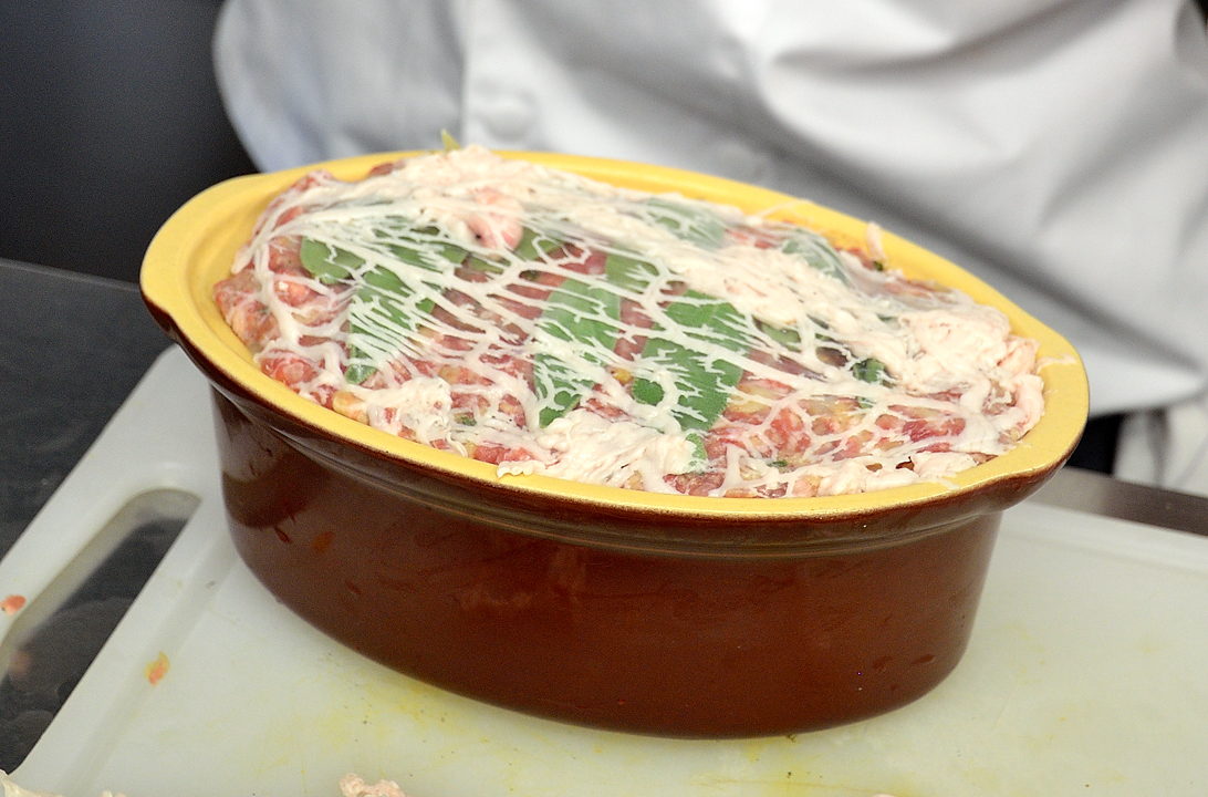 DSC_0072.jpg - terrine de veau a la sauge et aux noix