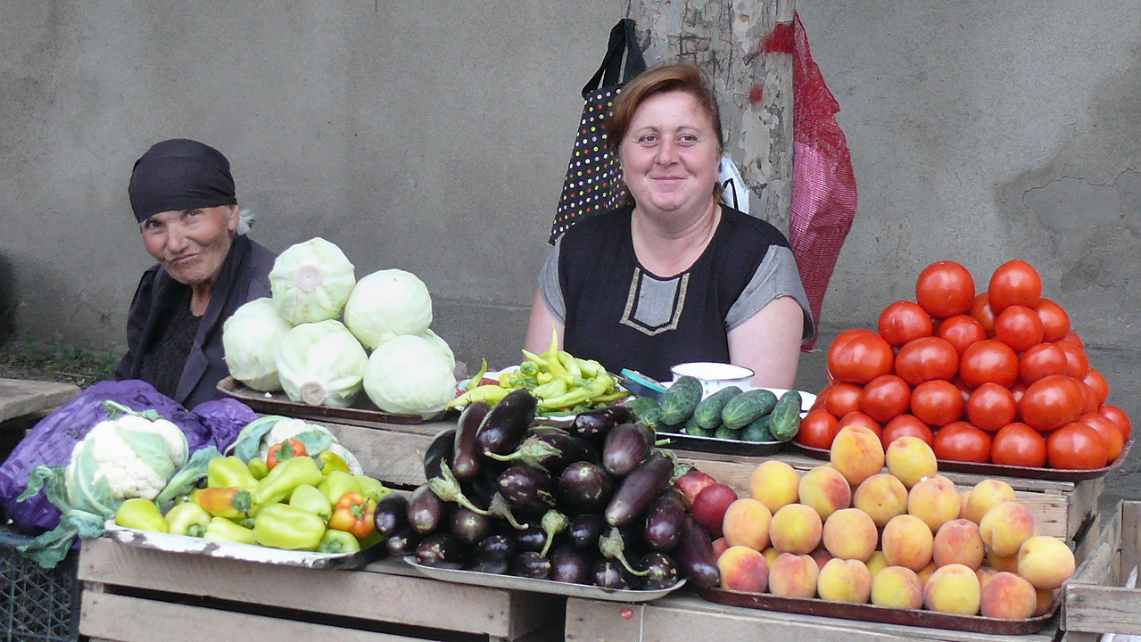 Georgie-Moni-J13-2011-08-16-08.jpg - Le marché de Khashuri