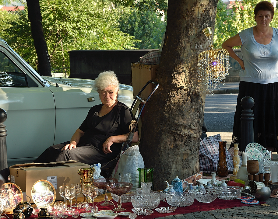 Gerorgie-Z-20110820-103-Tbilissi.jpg - marche au puces permanent "du Pont sec"