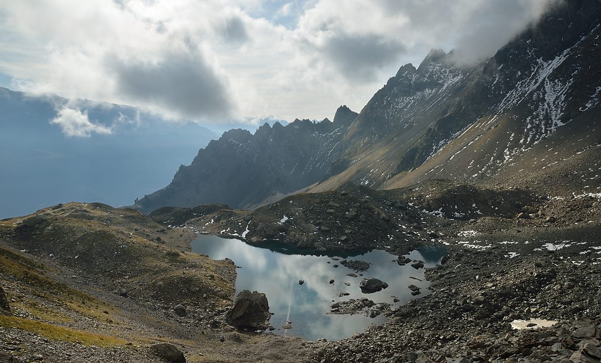 CroixBelledonne-110924-26-DSC_0178.jpg - ac de Belledonne (on aura remarque que je suis montee trop a droite, il faudra redescendre une 100aine de metres plus loins)