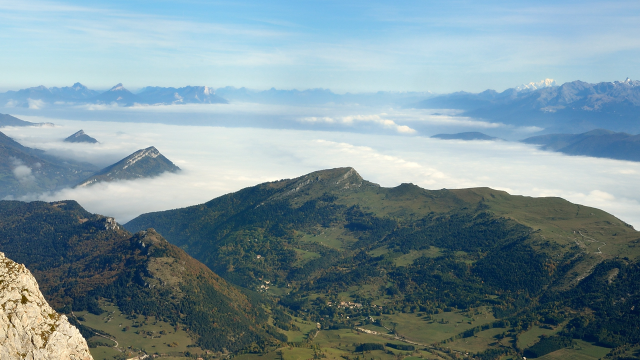 DSC_0344.jpg - vues du sommet : vewrs le nord avec le Mont Blanc