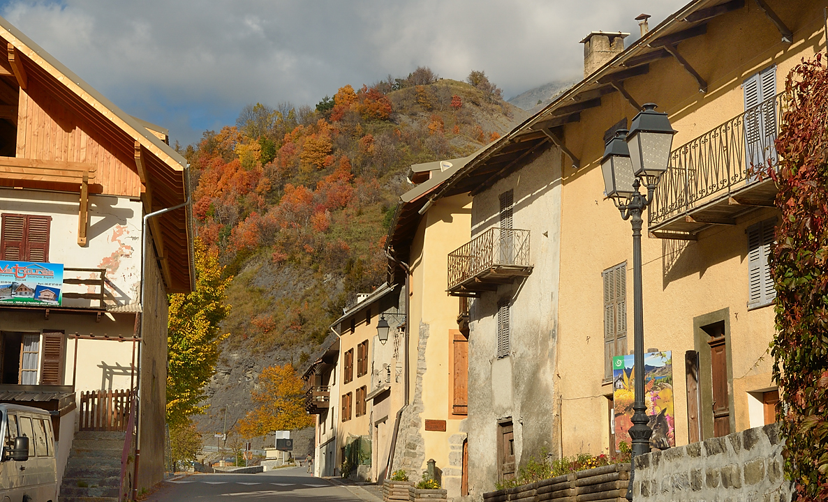 DSC_0488-111031-37-cols-Ubaye-velo.jpg - Entraunes