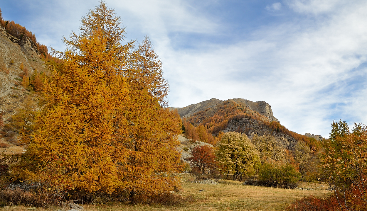 DSC_0504-111101-53-cols-Ubaye-velo.jpg - quelques vue d'Estenc en partant a pied du refuge de la Cantonniere