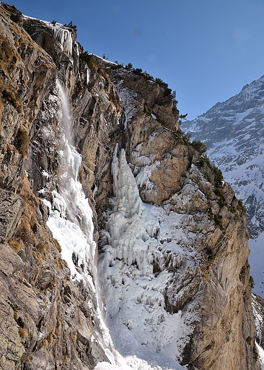DSC_1339-120310-40-Arias.jpg - La cascade au soleil