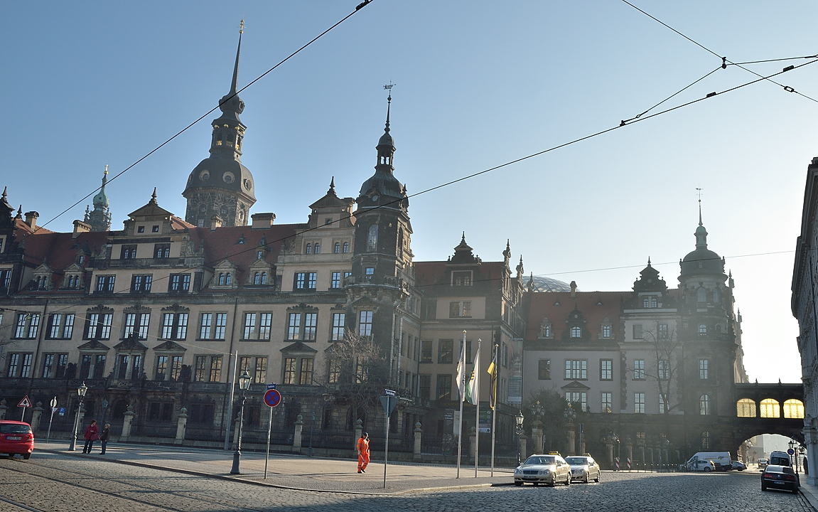 DSC_1419-120316-19-Dresden-120316-19-Dresden.jpg - le complexe du Residenzschloss vu du Zwinger