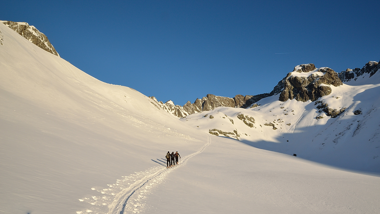 DSC_1883-120517-03-TourRocherBlanc.jpg - Dans le vallon du Buyant