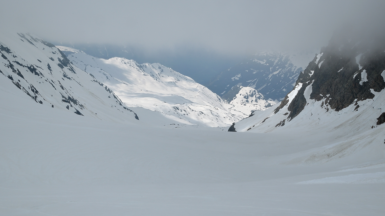 DSC_1967-120526-021-Ruitor.jpg - Dans le haut du glacier l'Invernet on pass sous le brouillard