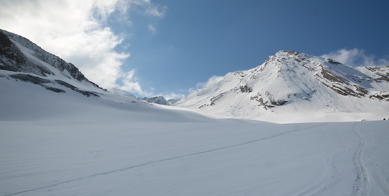 DSC_2048-120528-100-GrosCaval.jpg - le grand plateau avant le col