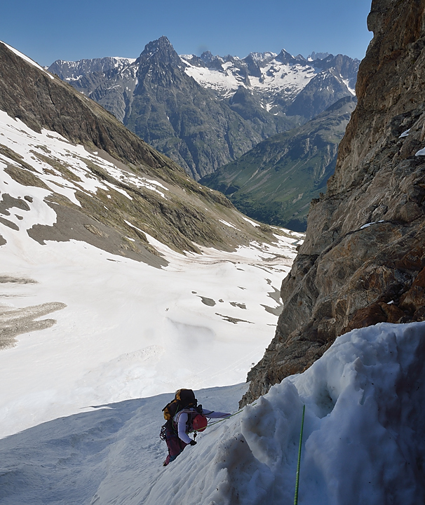 BerardeLavey-120617-052.jpg - Descente dans la neige pourrie