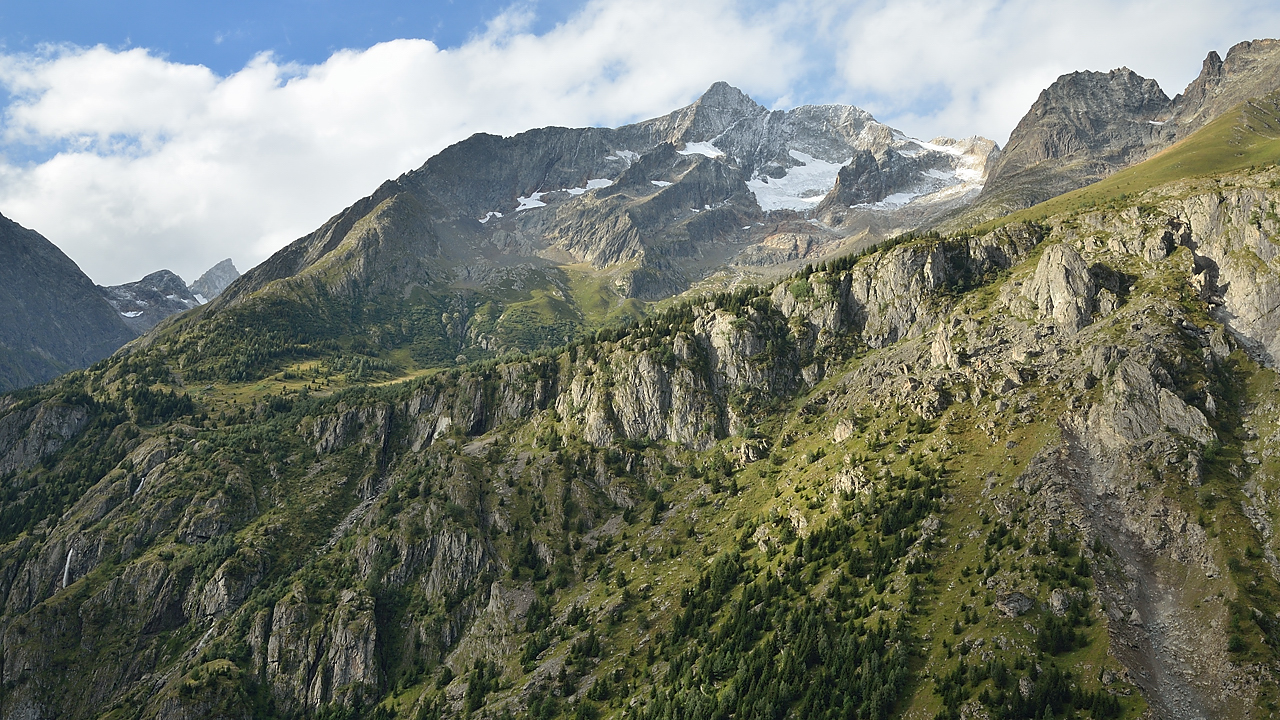 SChristopheToura-120902-004.jpg - Le Vallon et la Tete de la Lauranoure
