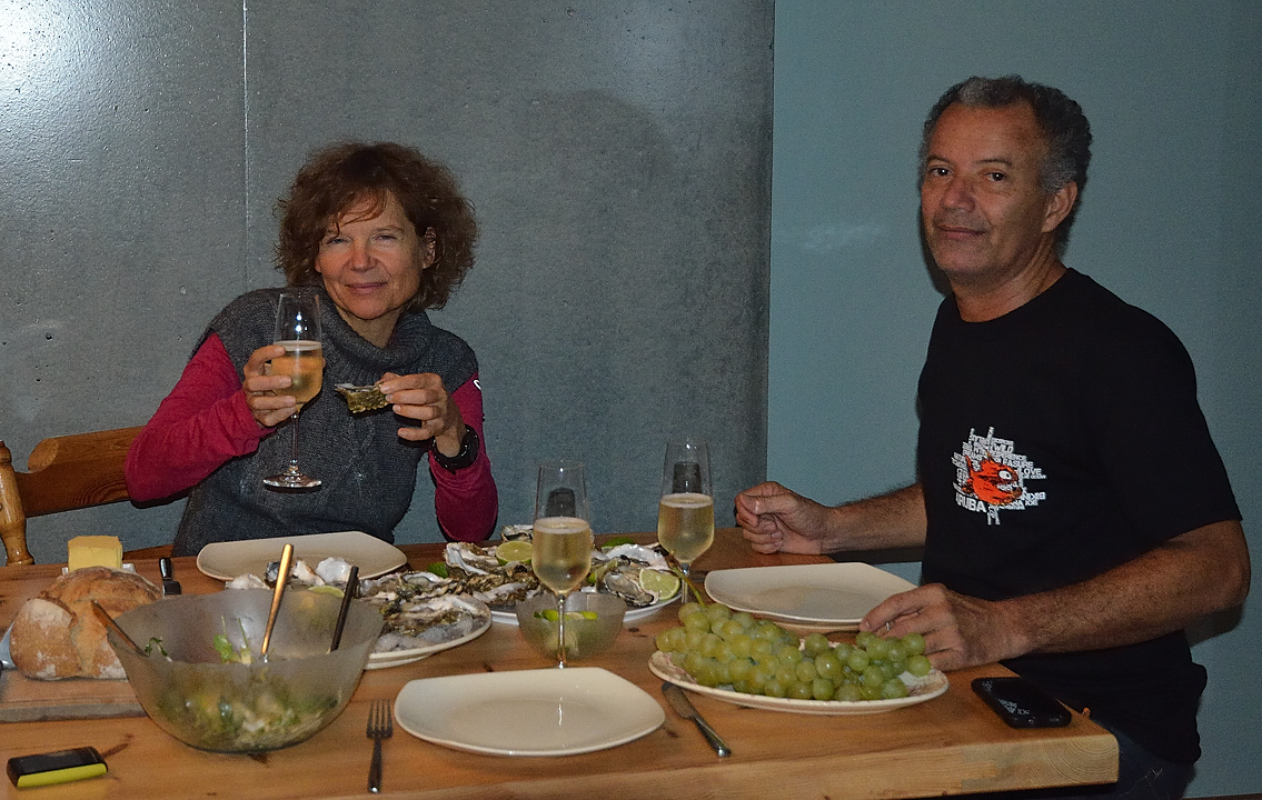 VisiteAmelia-2012-10-31-035.jpg - soiree huitres a la maison