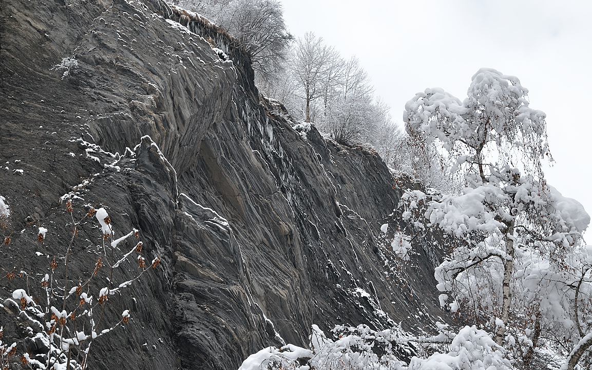 Tete-de-Vallon-121201-026.jpg - paysages enneiges vers le Moulin en-dessous de Besse