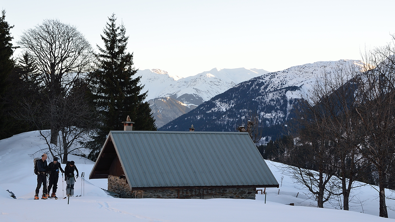 Sambuis-121231-003.jpg - Les cabanes du Mont Rond