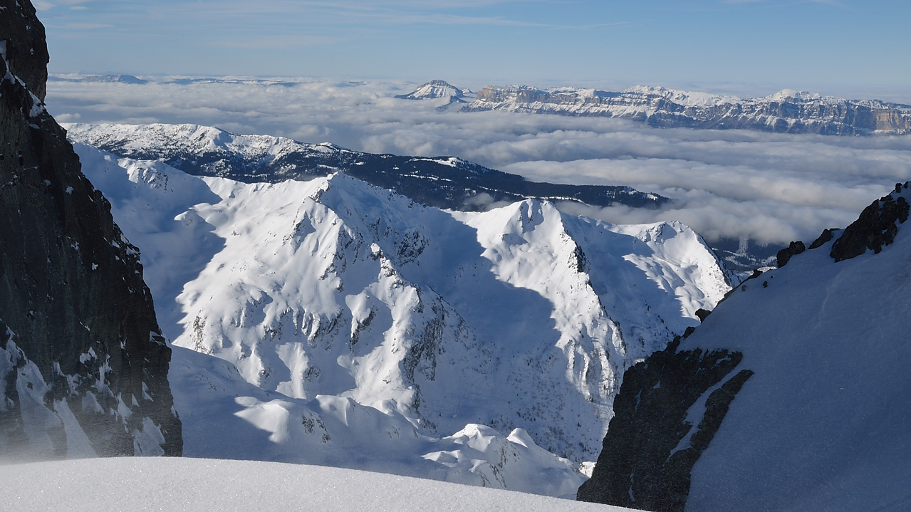 PasFrene-2013-01-05-028.jpg - Vue du col sur la Chartreuse