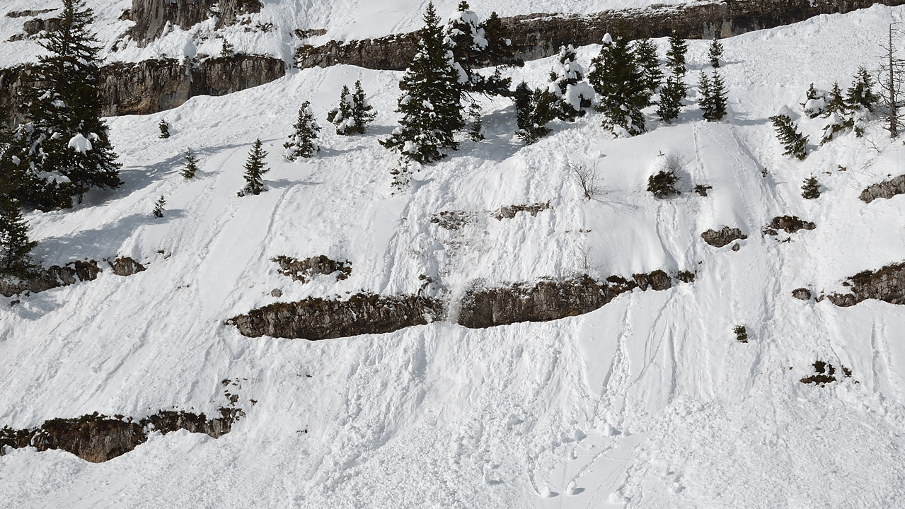 StMeme-130217-042.jpg - ca chauffe meme pas mal dans le vallon ...