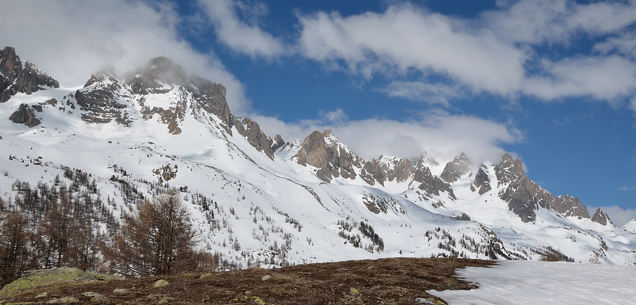 Nevache-20130424-048.jpg - Les Cerces se degagent enfin