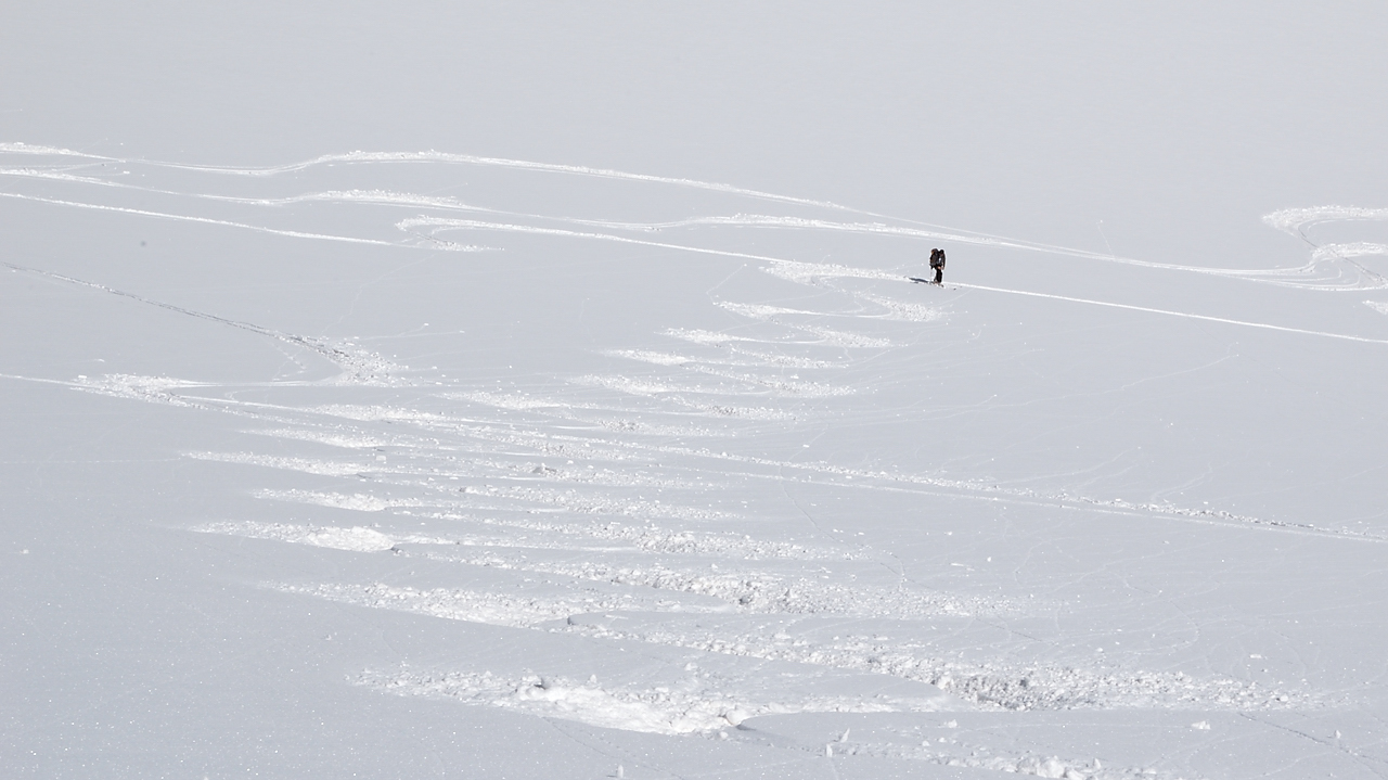 Goleon-20130504-018.jpg - belles traces dans la partie au nord
