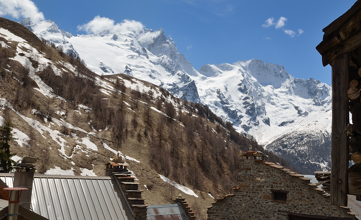 Goleon-20130504-033.jpg - Le hameau de Valfroide
