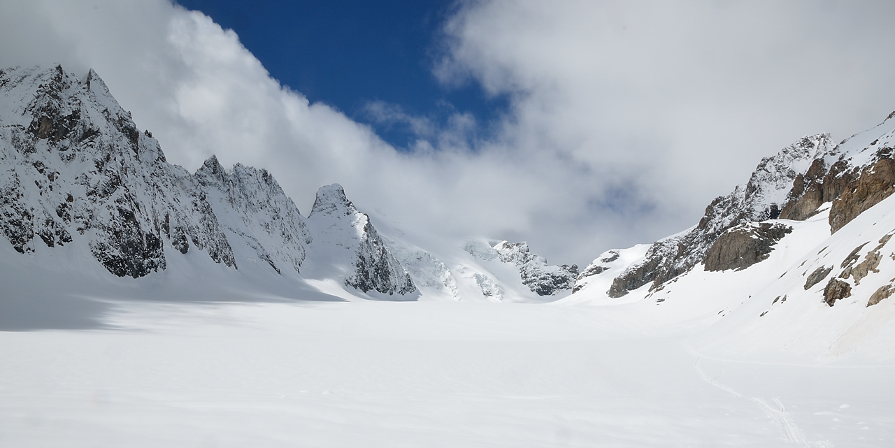 2-FaurioMonetier-20130510-037.jpg - un dernier coup d'oeil sur le glacier Blanc