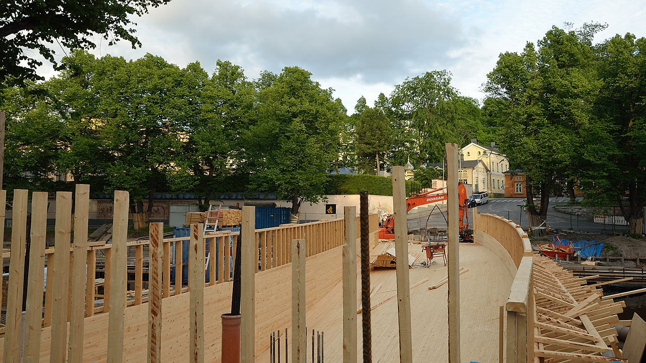 20130612-015-Turku.jpg - A woodden bridge