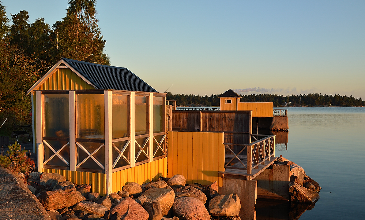 20130905-008-Uppsala.jpg -  ... with a sauna on the beach, of course