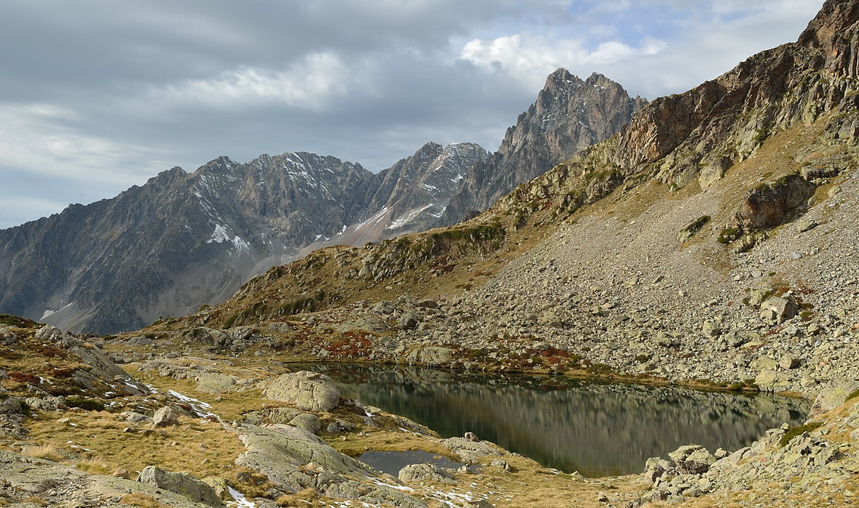 20131019-024-Souffles.jpg - Au Col des Colombes : le Lac Lautier et la Cime d'Orgieres