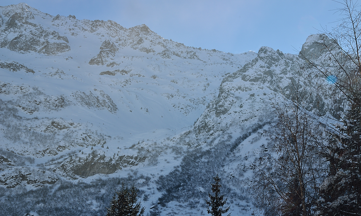 20131201-011-BelleEtoile.jpg - Vue en arriere sur notre montee --- on a bien fait de descendre par ailleurs