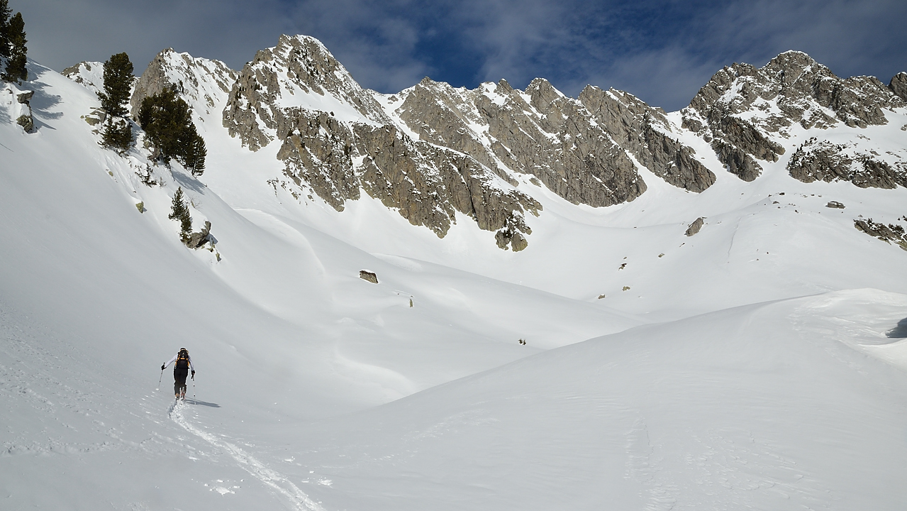 20140201-027-GrdsMoulins.jpg - en fait la ca doit etre l'arete entre les Grands Moulins et le Fort, mais je ne suis pas trop sure