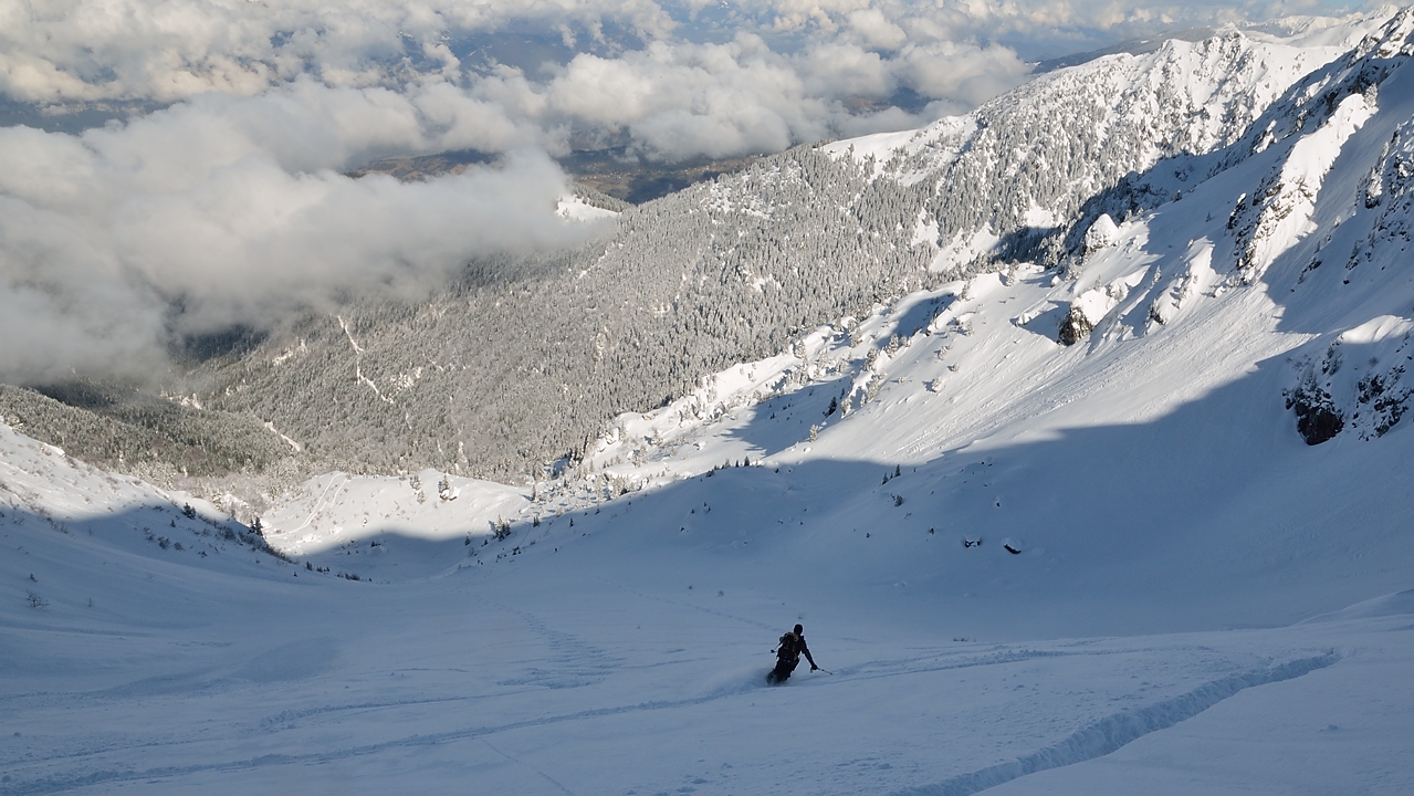 20140222-030-GrdColon.jpg - La fin de la descente, toujours en excellente neige