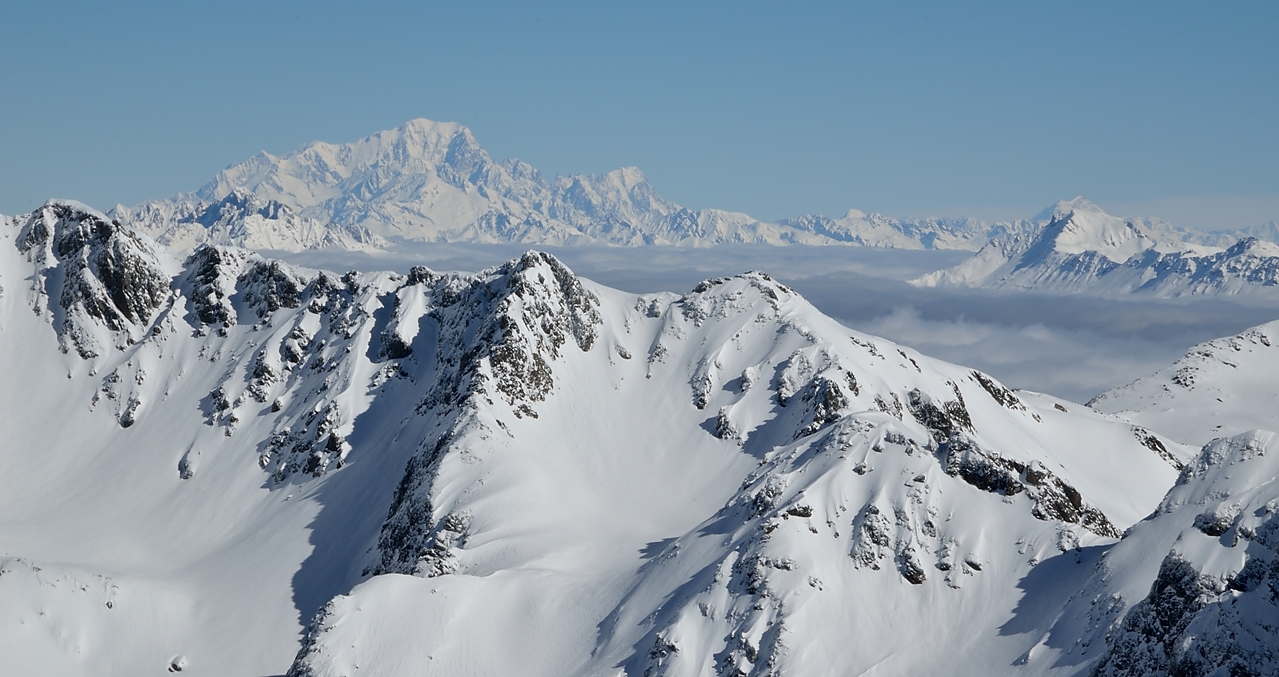 20140302-025-RocherBlanc.jpg - Le Mont Blanc ... et plus loin a droit on apercoit le Grd Combin