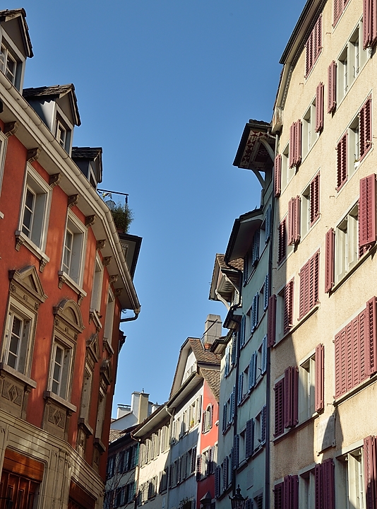 20140320-084-ETHZ.jpg - Narrow streets of the old town