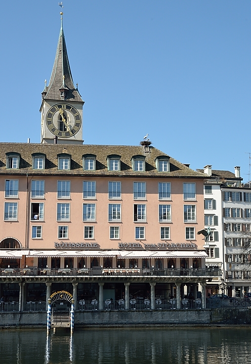 20140320-105-ETHZ.jpg - On the banks of the Limmat: Hotel zum Storchen ... and you can even see the storks (there are storks in Zurich, but these ones seem to be fake)