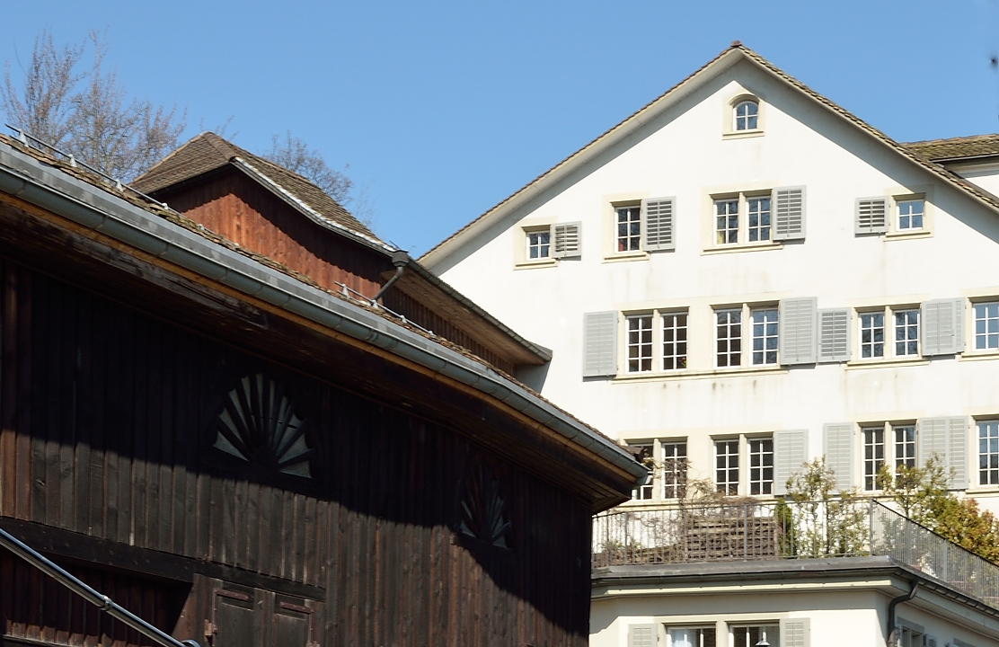 20140320-130-ETHZ.jpg - On the banks of the Limmat