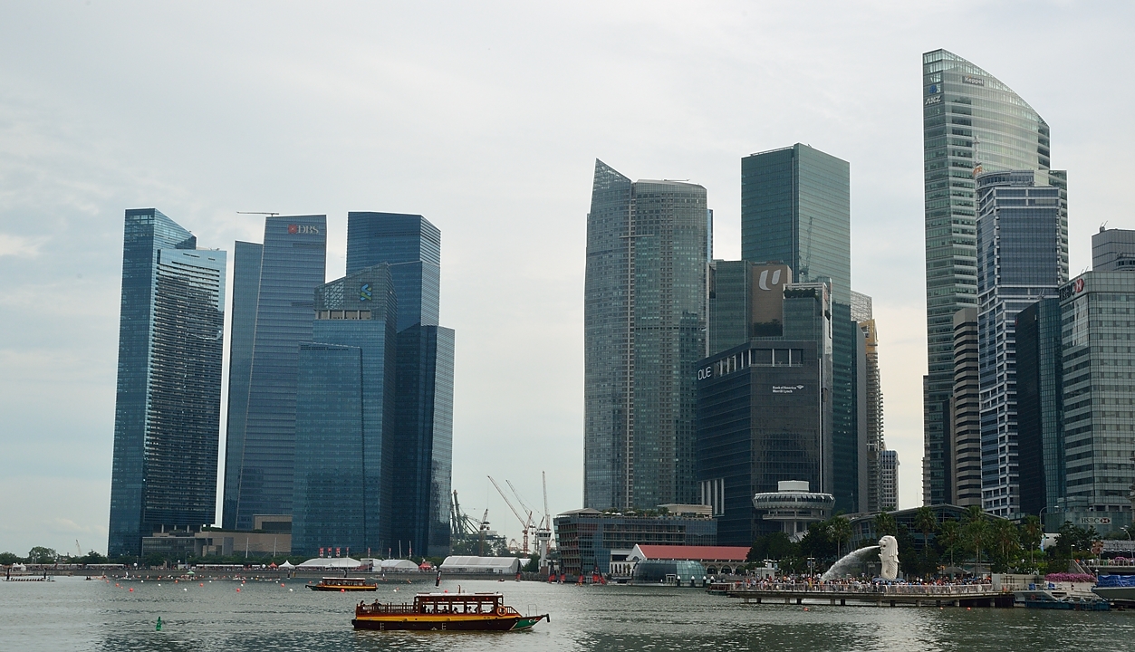 20140517-161-Singapore.jpg - Skyline again, this time across the bay