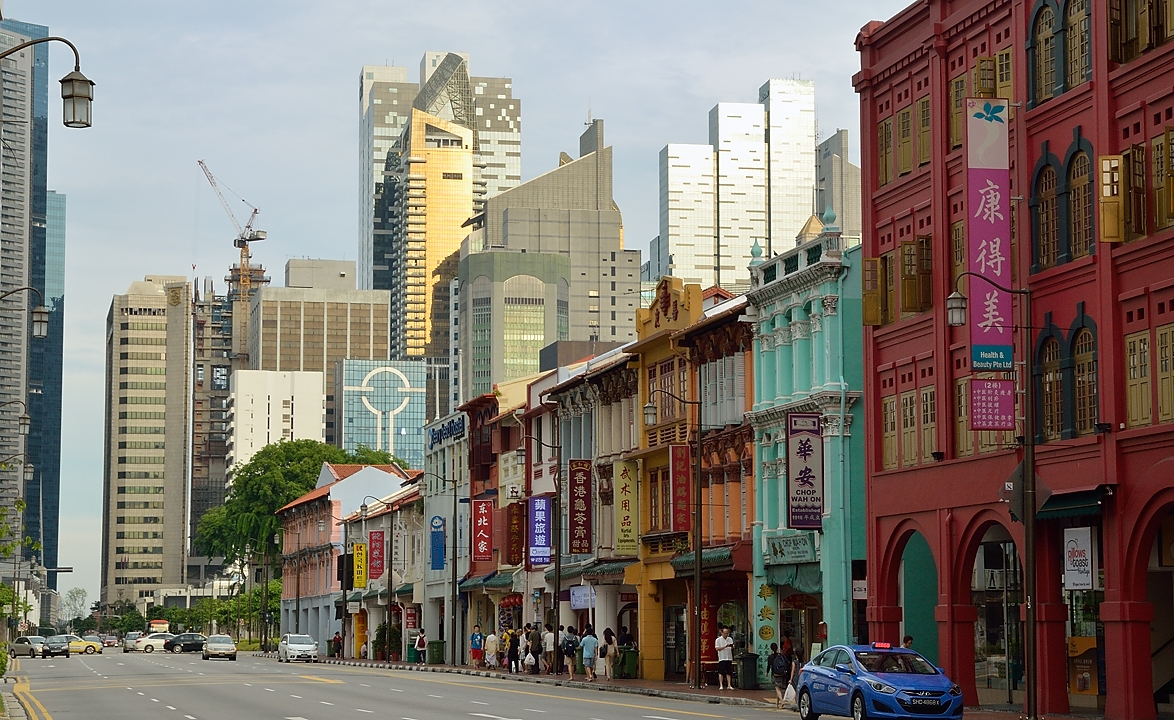 20140517-191-Singapore.jpg - Back in Chinatown: this time in the evening sun