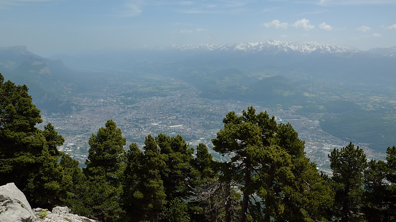 20140607-042-Moucherotte.jpg - Vue sur Grenoble (d'un peu avant le Moucherotte)