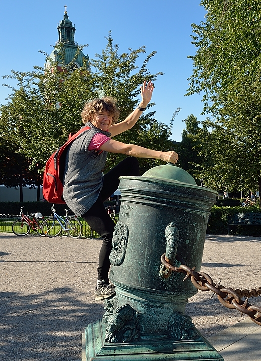 20140907-080-Stockholm.jpg - Dans le Kungsträdgården, et au fond la St Jacob kyrka 