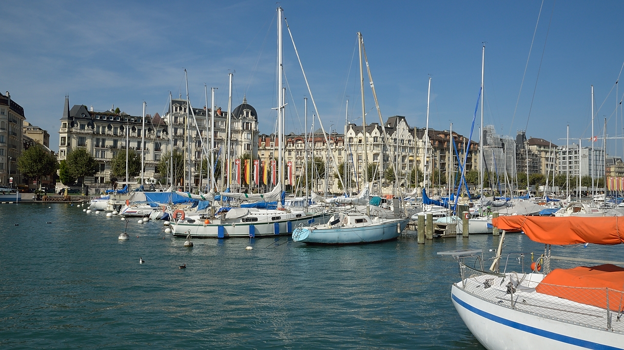 20140923-005-Geneva.jpg - The Marina in the city (Quai Winston)