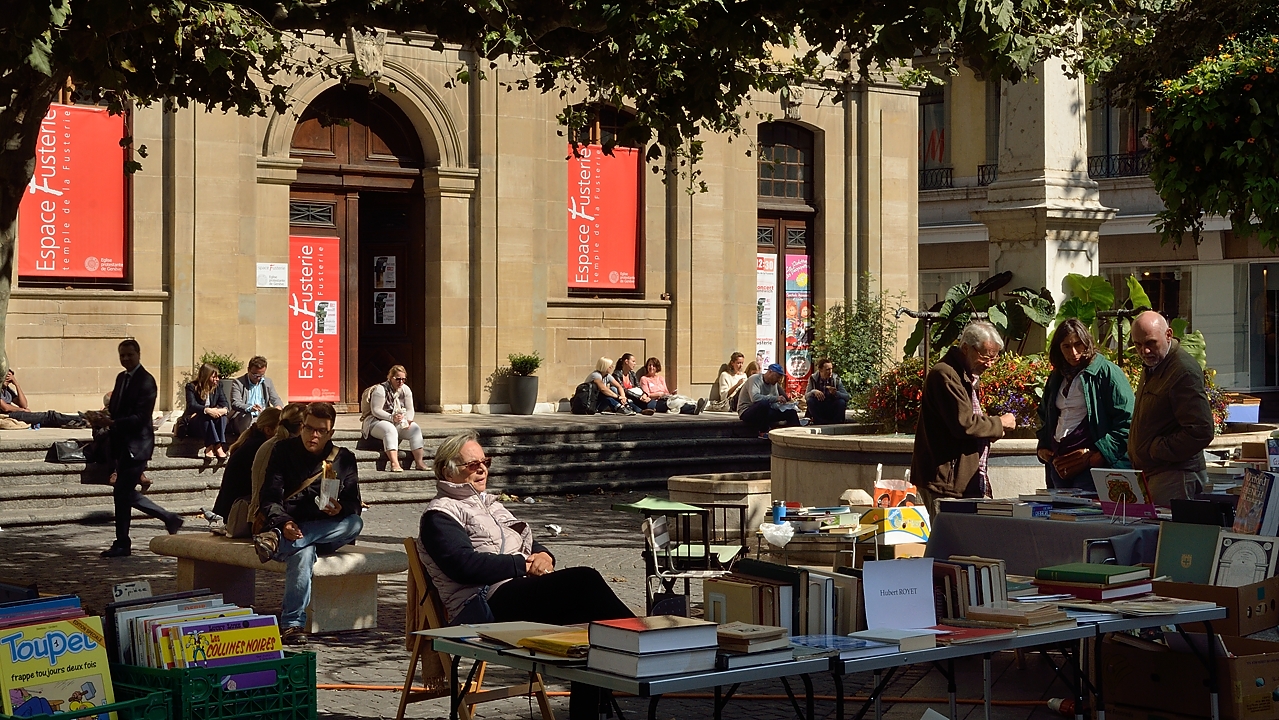 20140923-040-Geneva.jpg - ... which seems also to be a popular lunch place