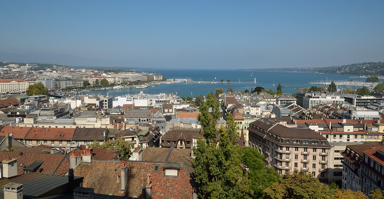 20140923-065-Geneva.jpg - View from the tower of the cathedral