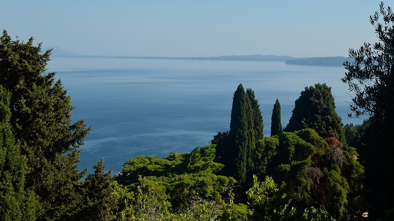 20141009-017-Corfu-ISOLA.jpg - Another view from Sissi's palaca again
